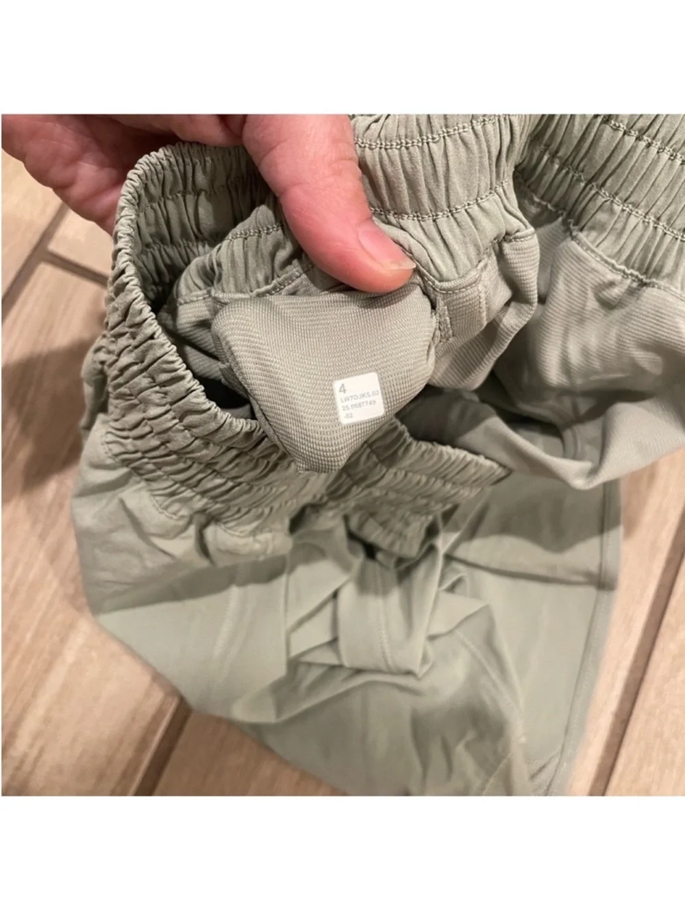 NWT Lululemon Hotty Hot High Rise Shorts Fog Green 4